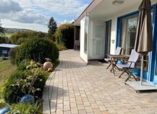 Idyllisch Wohnen Im Weserbergland - Bungalow Mit Phantastischer Aussicht Fuer 4 Personen Polle Extérieur photo